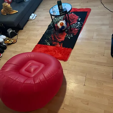 Cheap Shared Living & Bedroom In Mulheim Germany *